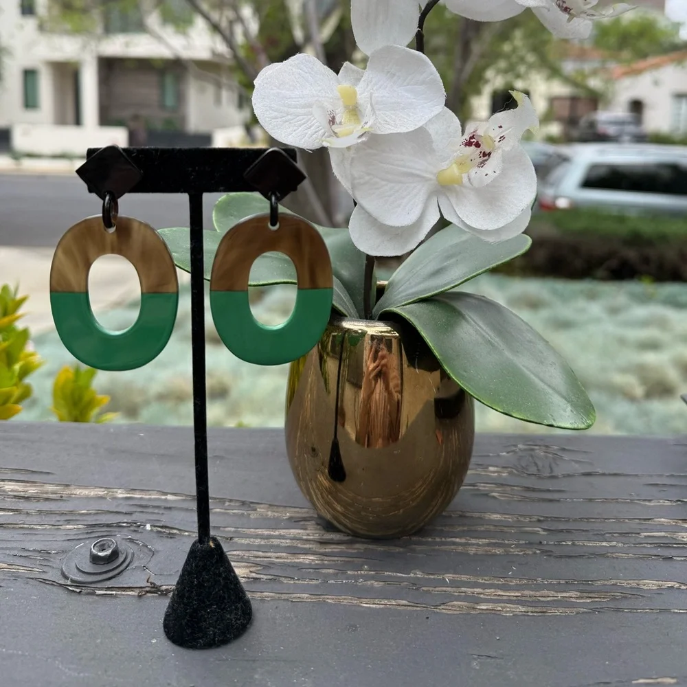 Green and brown buffalo horn lacquer earrings